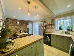 Photo 13- click for photo gallery